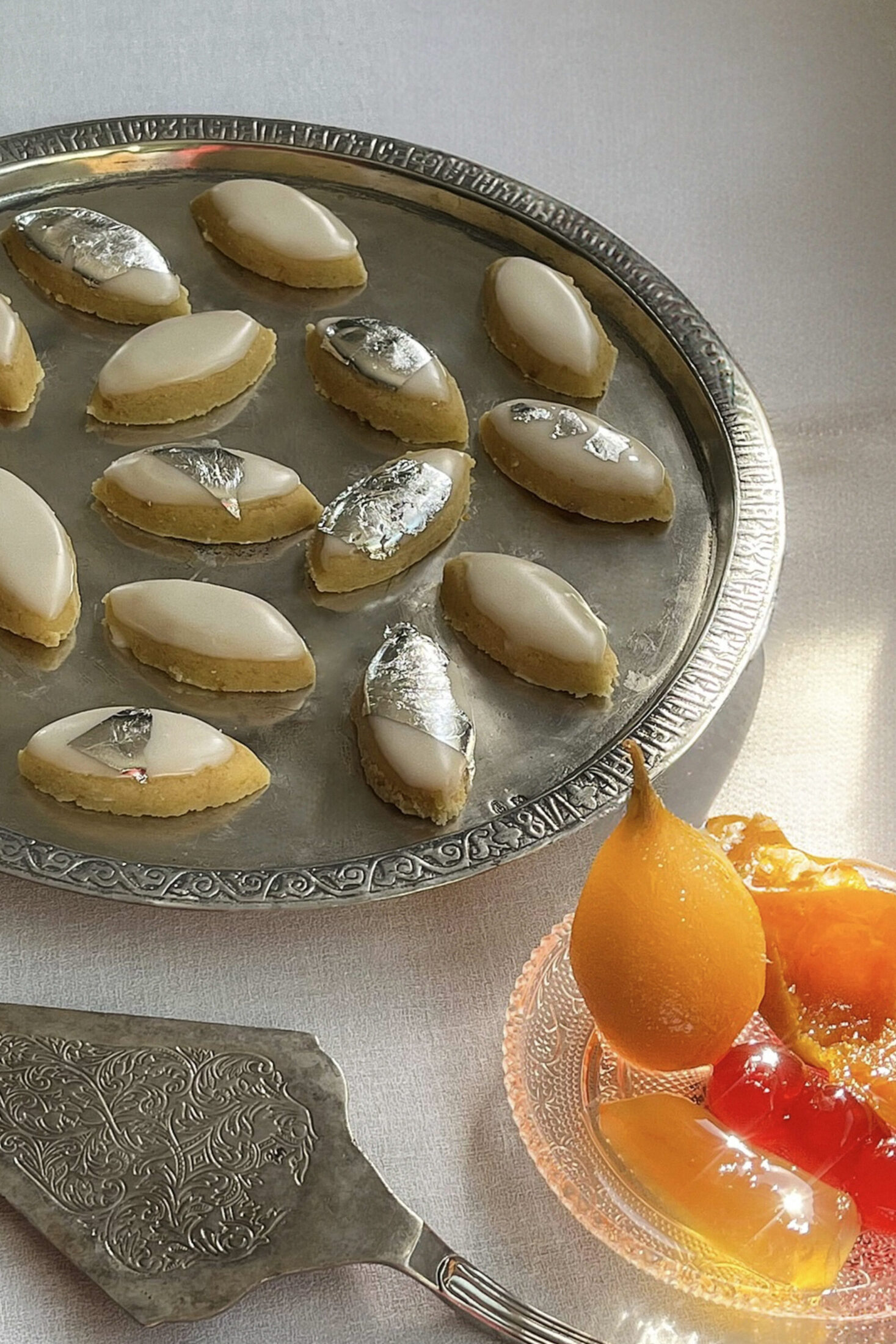 dessert table styling