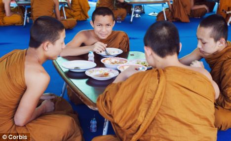 thailand's-buddhist-monks-are-obese-2